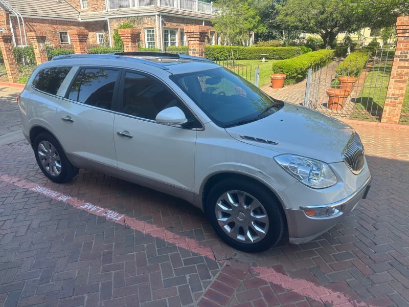 Buick Enclave 2010 price $6,798