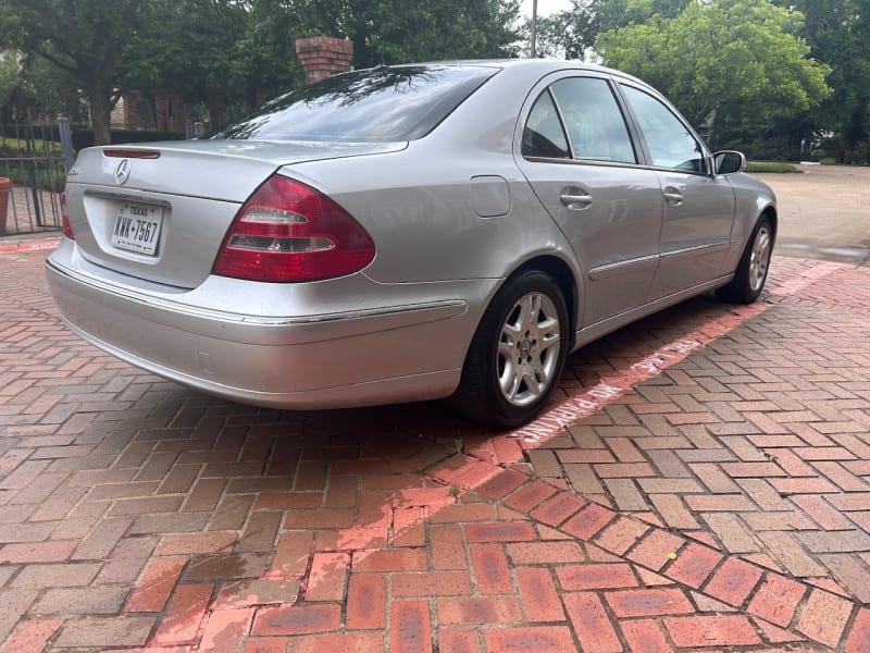 Mercedes-Benz E-Class 2004 price $2,998