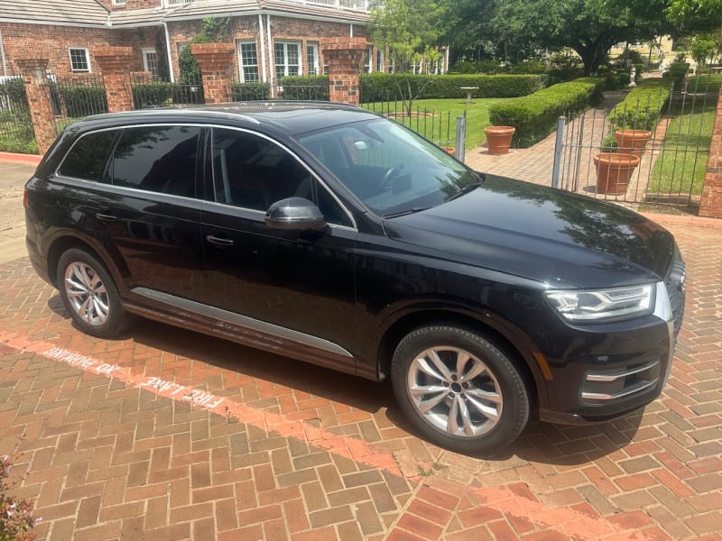 Audi Q7 2017 price $14,998