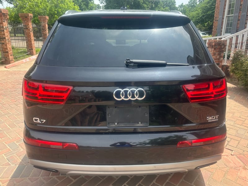 Audi Q7 2017 price $14,998