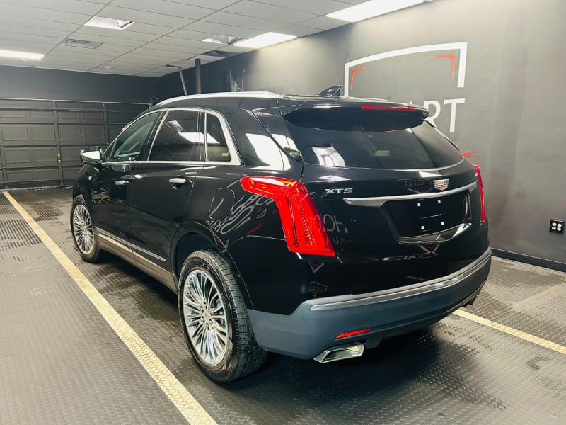 Cadillac XT5 2017 price $19,705