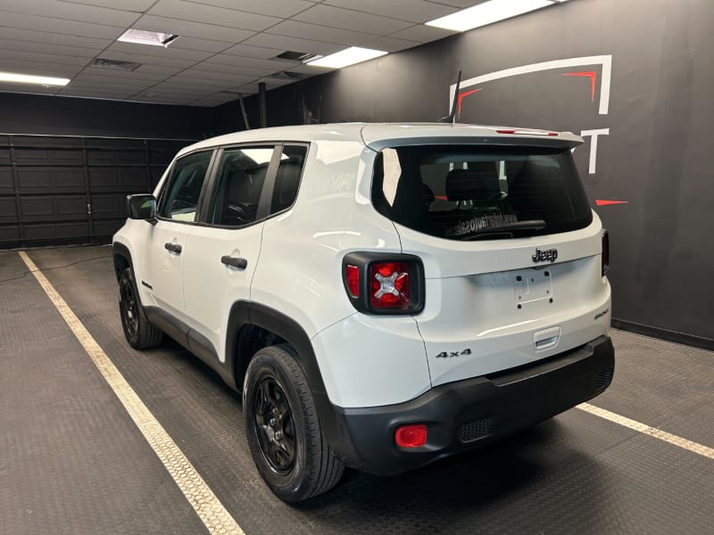 Jeep Renegade 2018 price $15,760