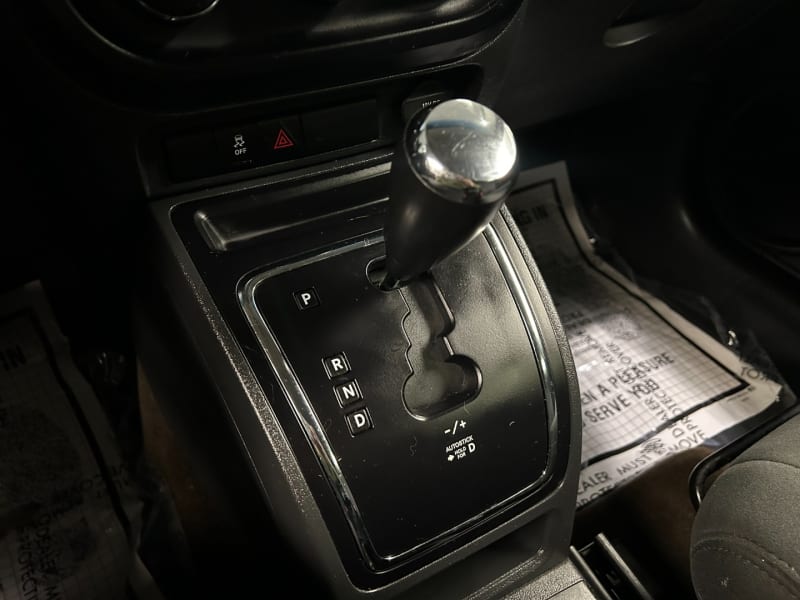 Jeep Compass 2015 price $13,560
