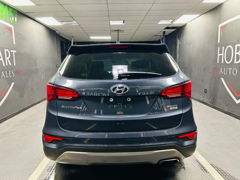 Hyundai Santa Fe Sport 2018 price $16,100