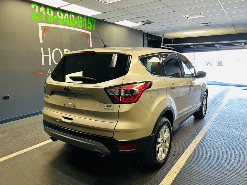 Ford Escape 2017 price $14,135