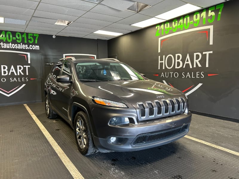 Jeep Cherokee 2018 price $17,620