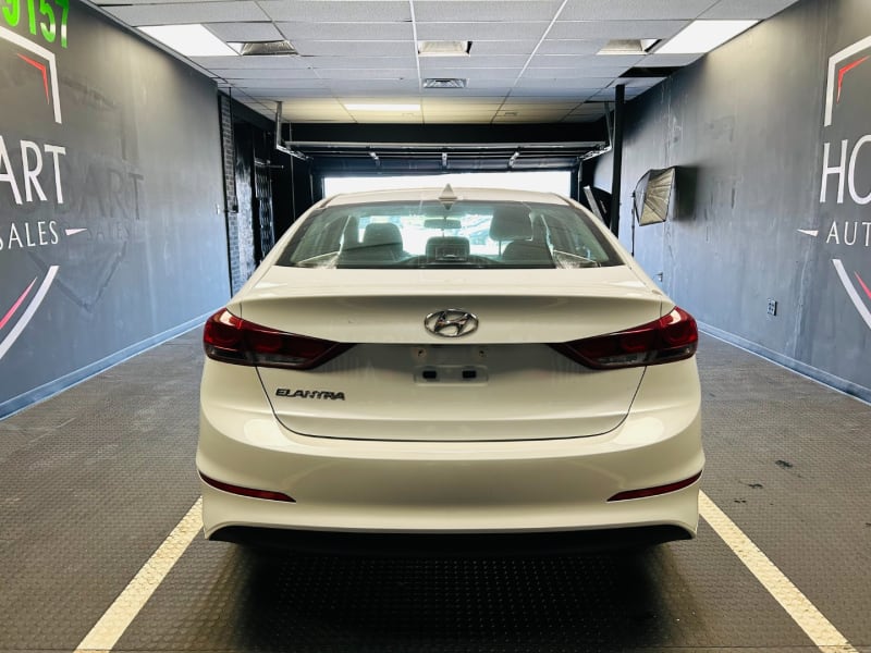 Hyundai Elantra 2019 price $17,315