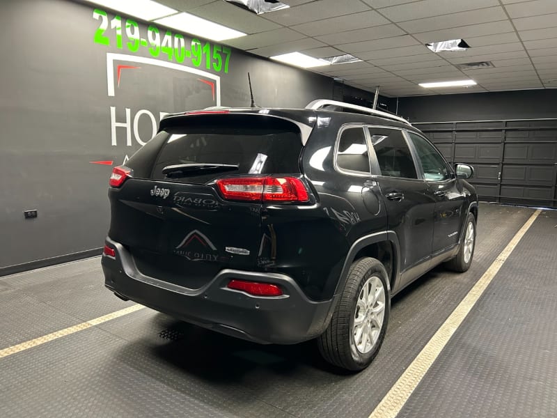 Jeep Cherokee 2017 price $15,965