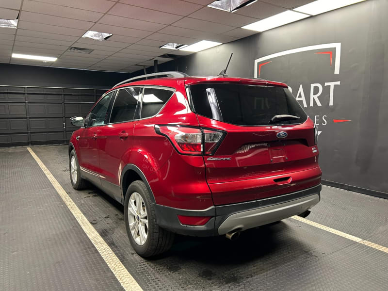 Ford Escape 2018 price $15,790