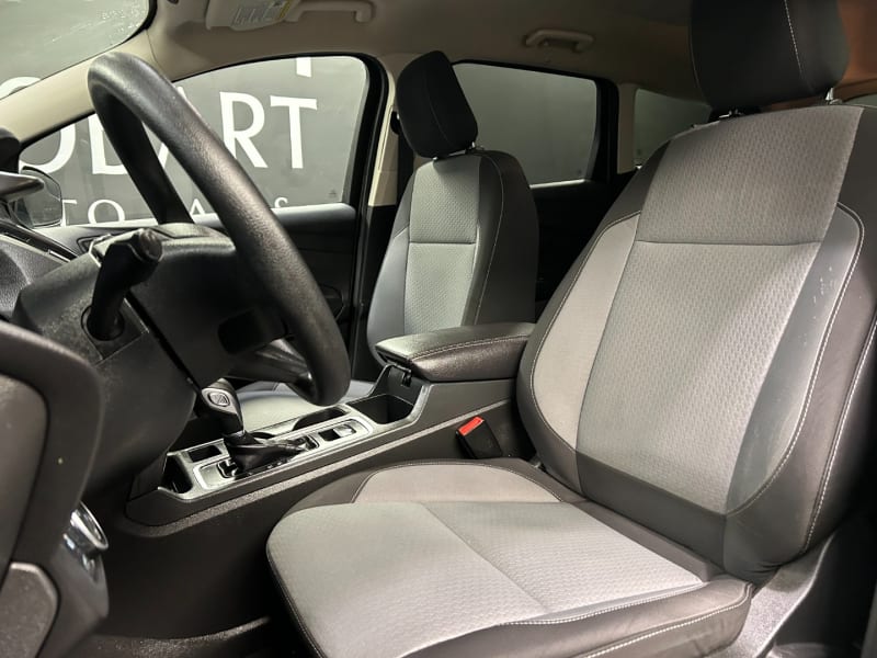 Ford Escape 2018 price $13,850