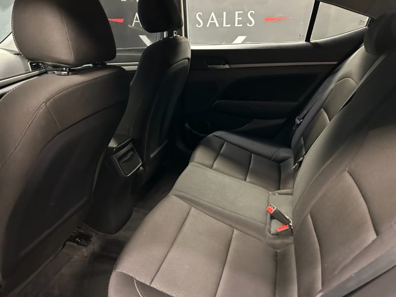 Hyundai Elantra 2018 price $9,900