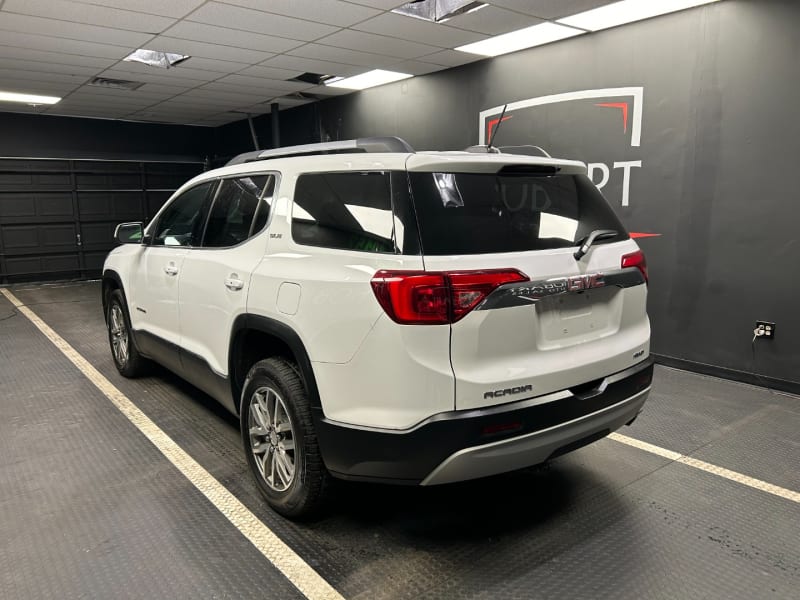 GMC Acadia 2019 price $20,650