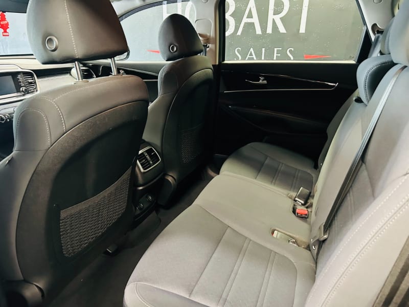 Kia Sorento 2019 price $16,100