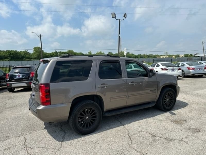 Chevrolet Tahoe 2013 price $10,000 Cash