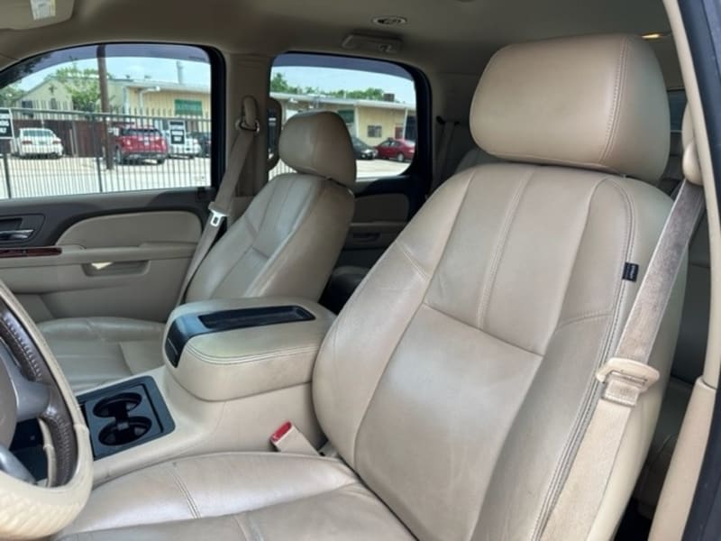 Chevrolet Tahoe 2013 price $10,000 Cash