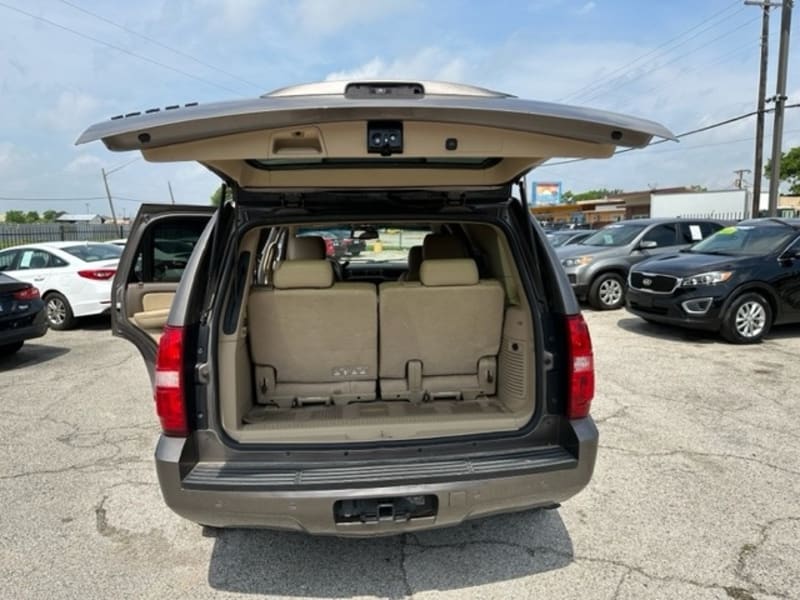 Chevrolet Tahoe 2013 price $10,000 Cash