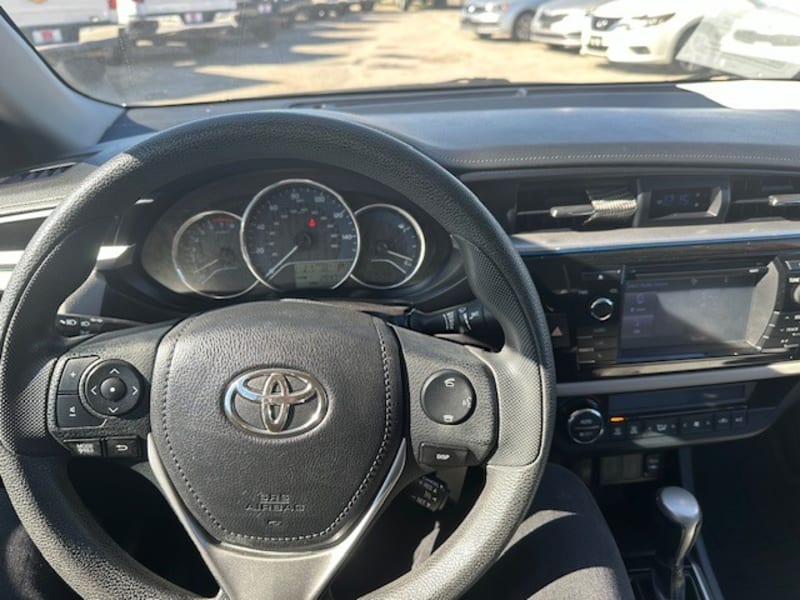 Toyota Corolla 2016 price $18,500