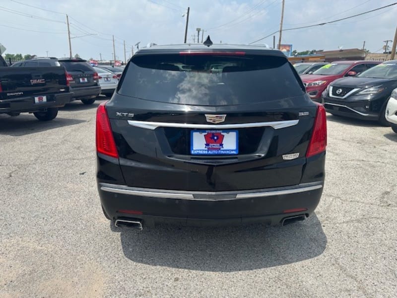 Cadillac XT5 2019 price $22,000