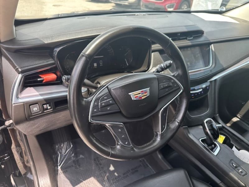 Cadillac XT5 2019 price $22,000