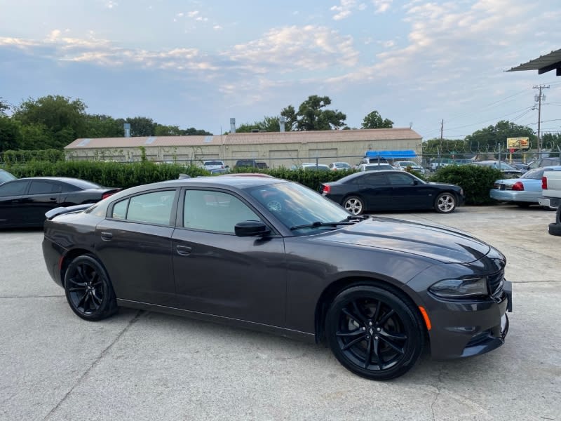 Dodge Charger 2017 price $18,500