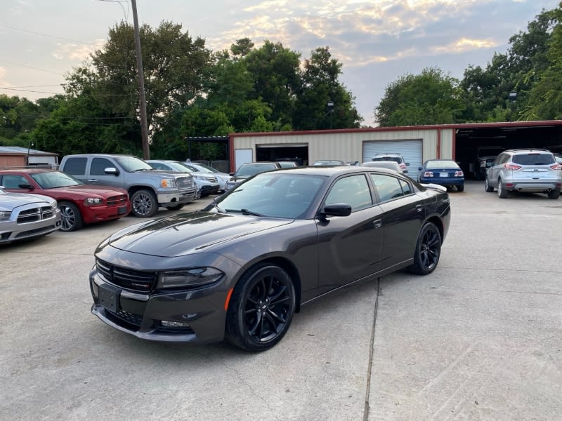 Dodge Charger 2017 price $18,500