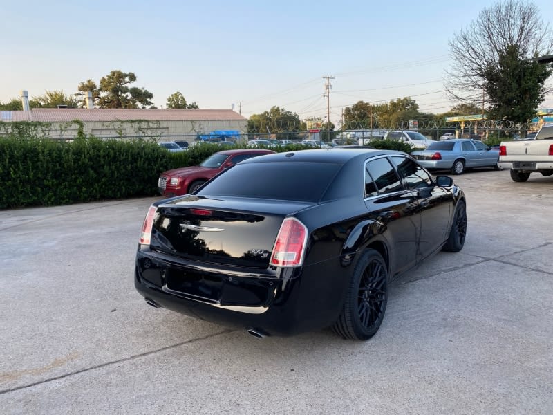 Chrysler 300 2013 price $17,500