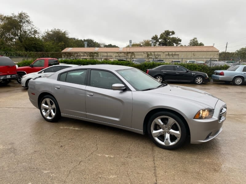 Dodge Charger 2014 price $14,999