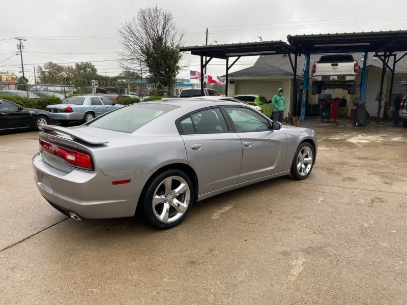 Dodge Charger 2014 price $14,999