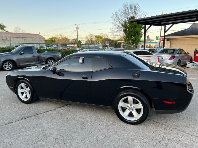 Dodge Challenger 2014 price $16,500