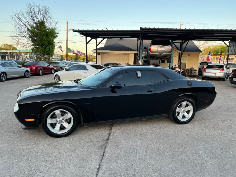 Dodge Challenger 2014 price $16,500