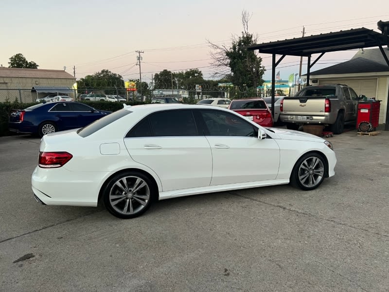 Mercedes-Benz E-Class 2016 price $27,000