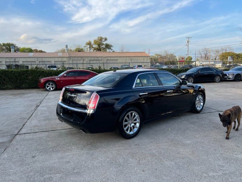 Chrysler 300 2012 price $10,500