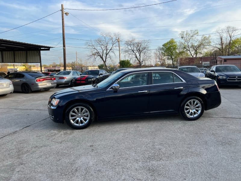 Chrysler 300 2012 price $10,500