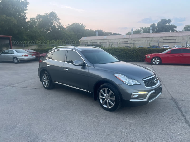 Infiniti QX50 2016 price $18,500