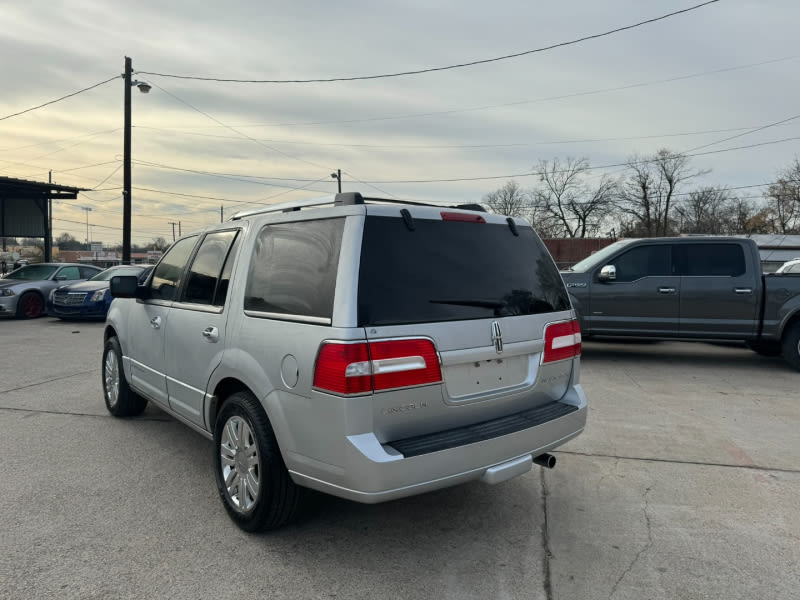 Lincoln Navigator 2014 price $17,500