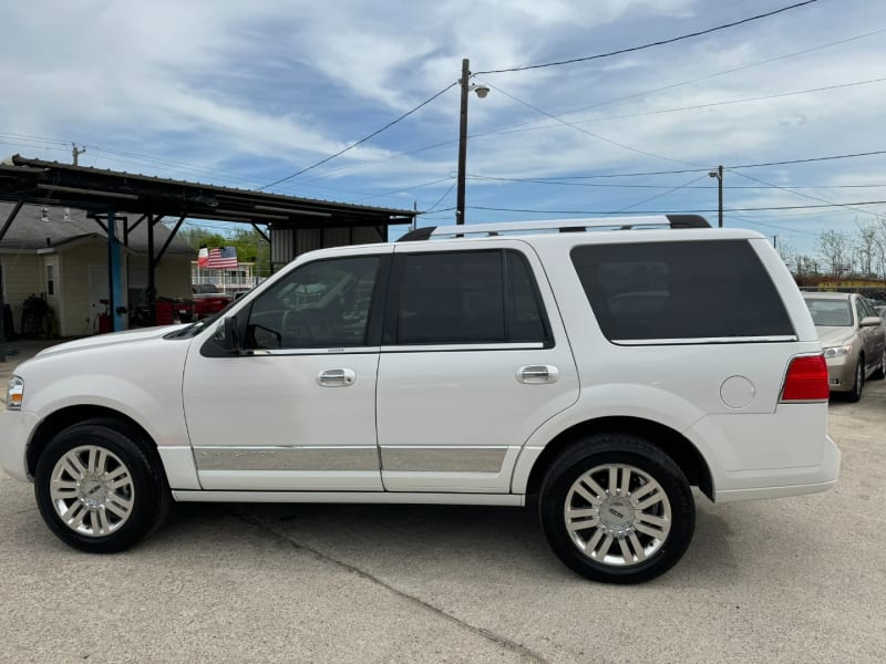 Lincoln Navigator 2012 price $14,999