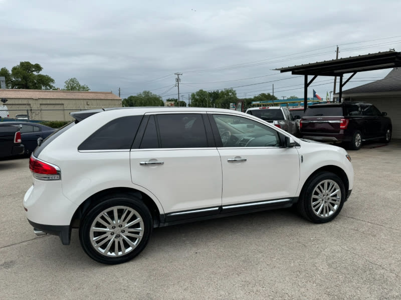 Lincoln MKX 2013 price $12,999