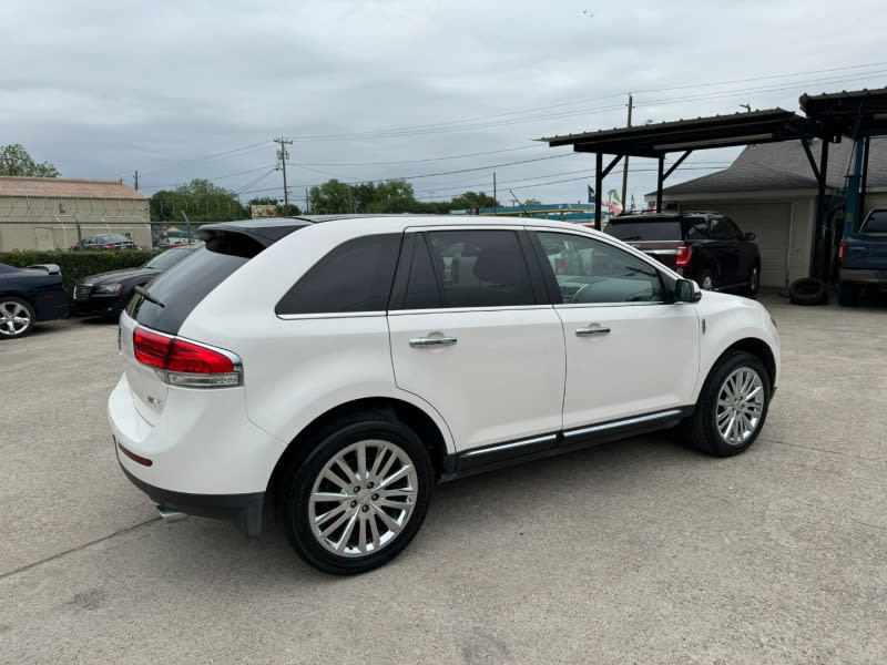 Lincoln MKX 2013 price $12,999