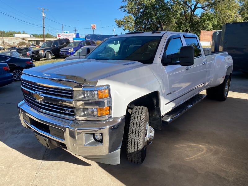 CHEVROLET SILVERADO 3500 2015 price $32,000 Cash