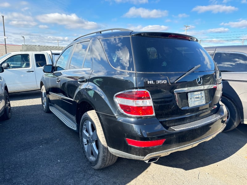 Mercedes-Benz M-Class 2010 price $9,000