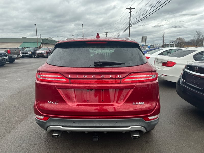 Lincoln MKC 2016 price $16,300