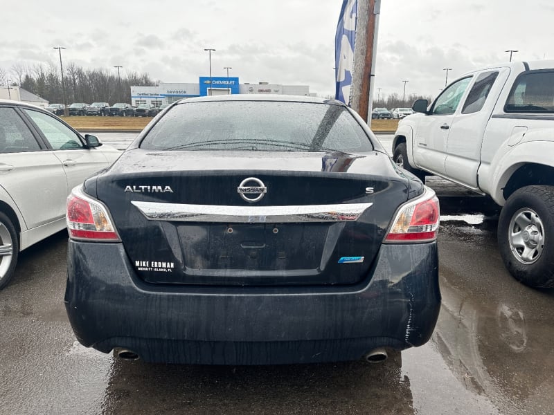 Nissan Altima 2014 price $9,400