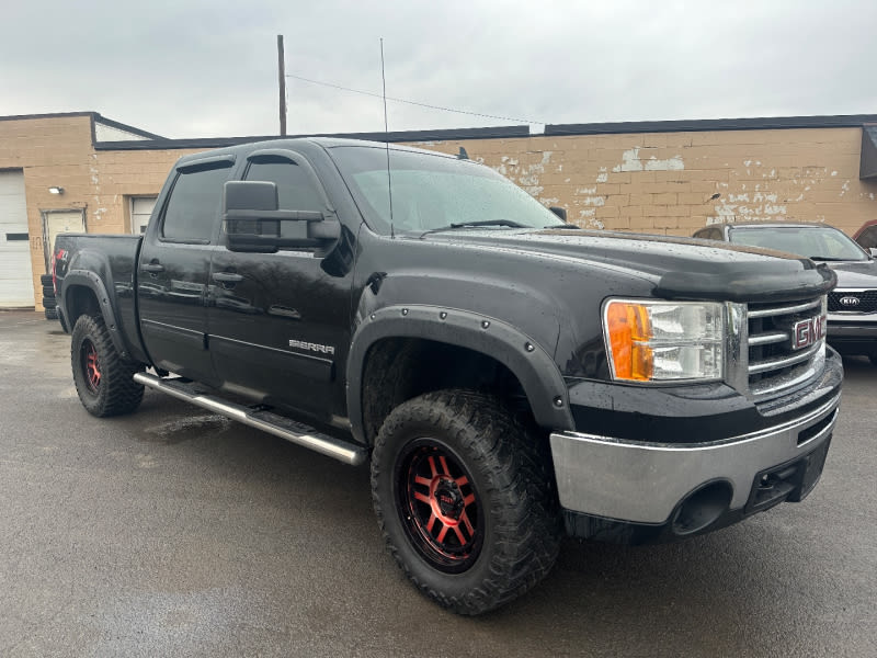 GMC Sierra 1500 2013 price $15,900