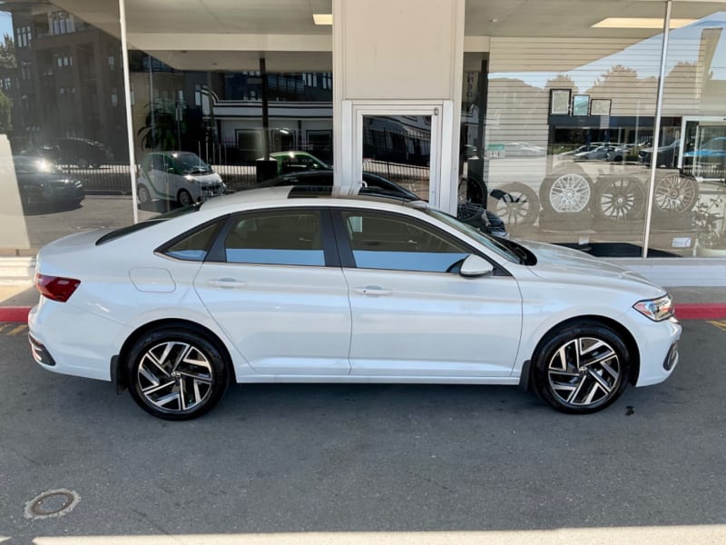 Volkswagen JETTA 2023 price $34,995