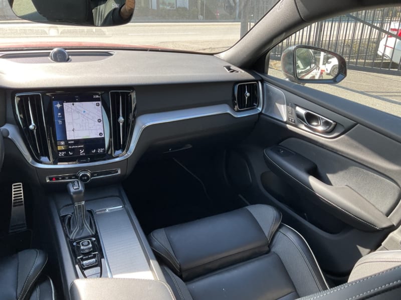 Volvo S60 2019 price $29,966