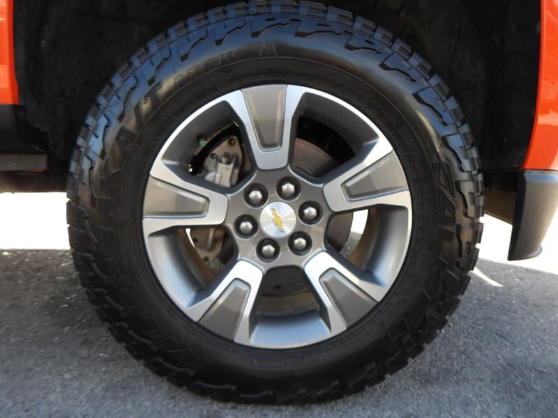Chevrolet Colorado 2019 price $21,995
