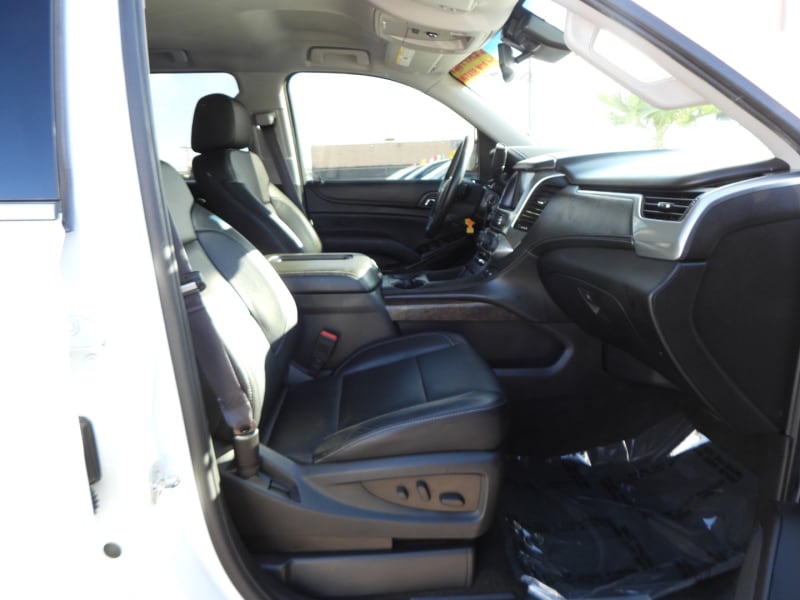 Chevrolet Suburban 2015 price $18,995