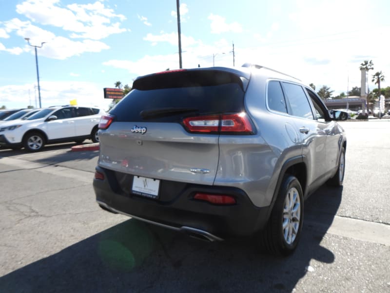 Jeep Cherokee 2016 price $12,995