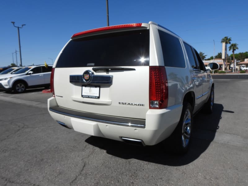 Cadillac Escalade 2013 price $16,995