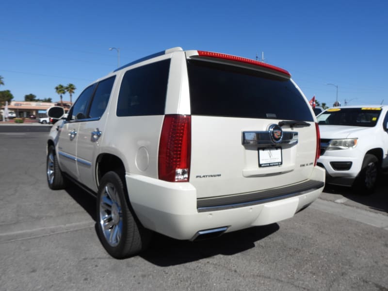 Cadillac Escalade 2013 price $16,995